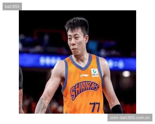 张镇麟转会上海久事后表现出色，助力新东家并入选最佳二阵。